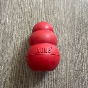 KONG Classic Dog Toy Toughest Natural Rubber, Red- Fun to Chew